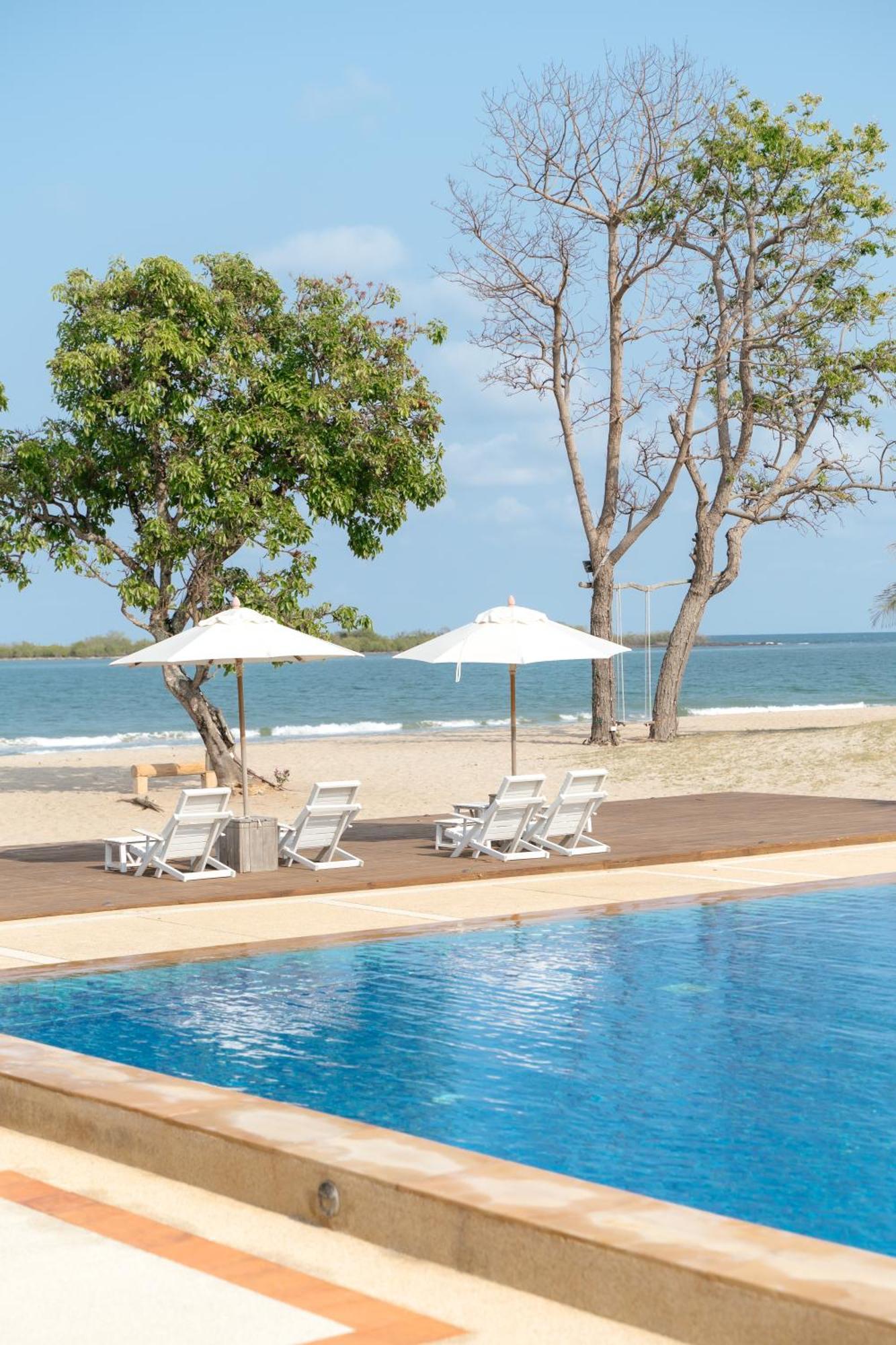 Sirarun Resort Ban Krut  Extérieur photo